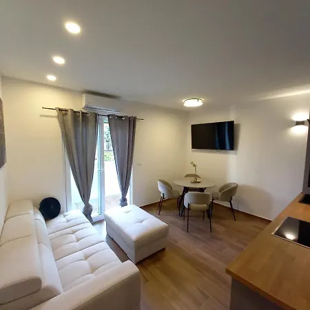 Ferma Apartment Makarska Exterior photo